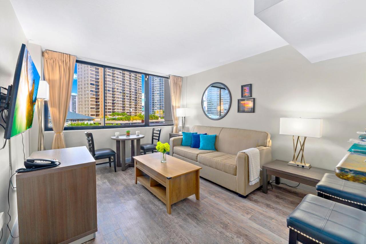 Renovated With City View At Aqua Palms Waikiki Honolulu Exteriör bild