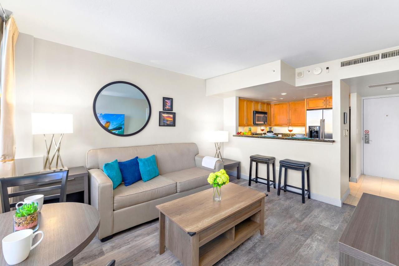 Renovated With City View At Aqua Palms Waikiki Honolulu Exteriör bild