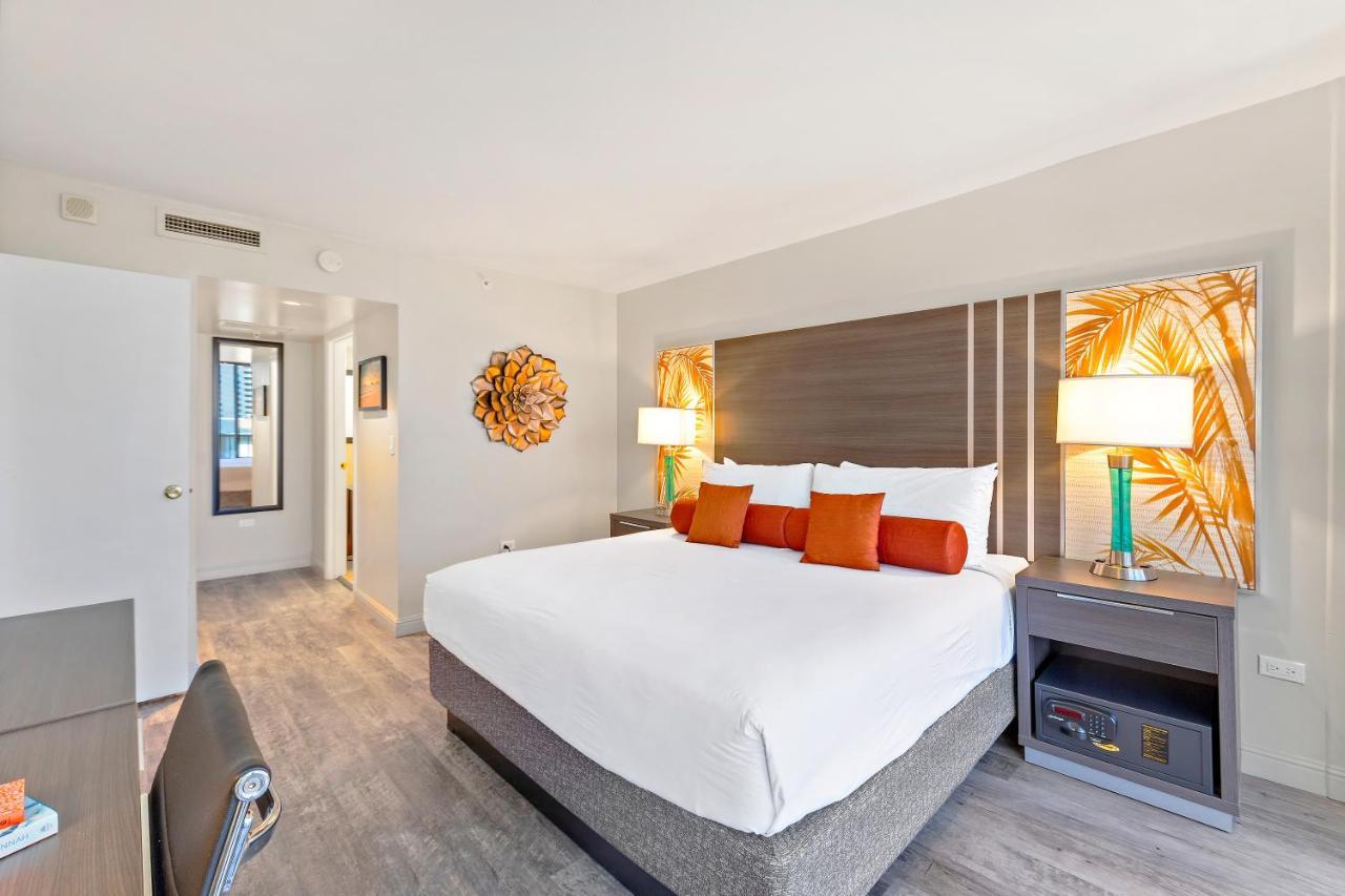 Renovated With City View At Aqua Palms Waikiki Honolulu Exteriör bild