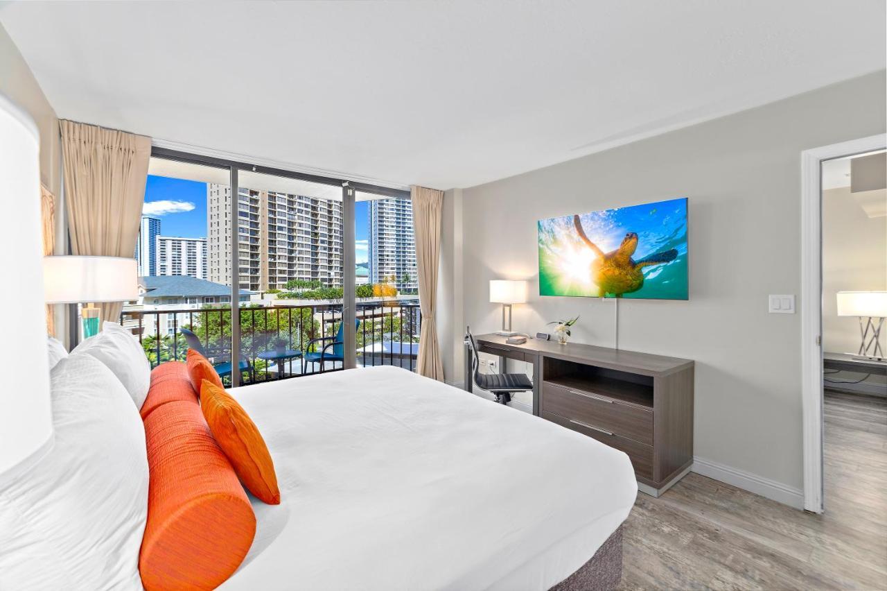 Renovated With City View At Aqua Palms Waikiki Honolulu Exteriör bild