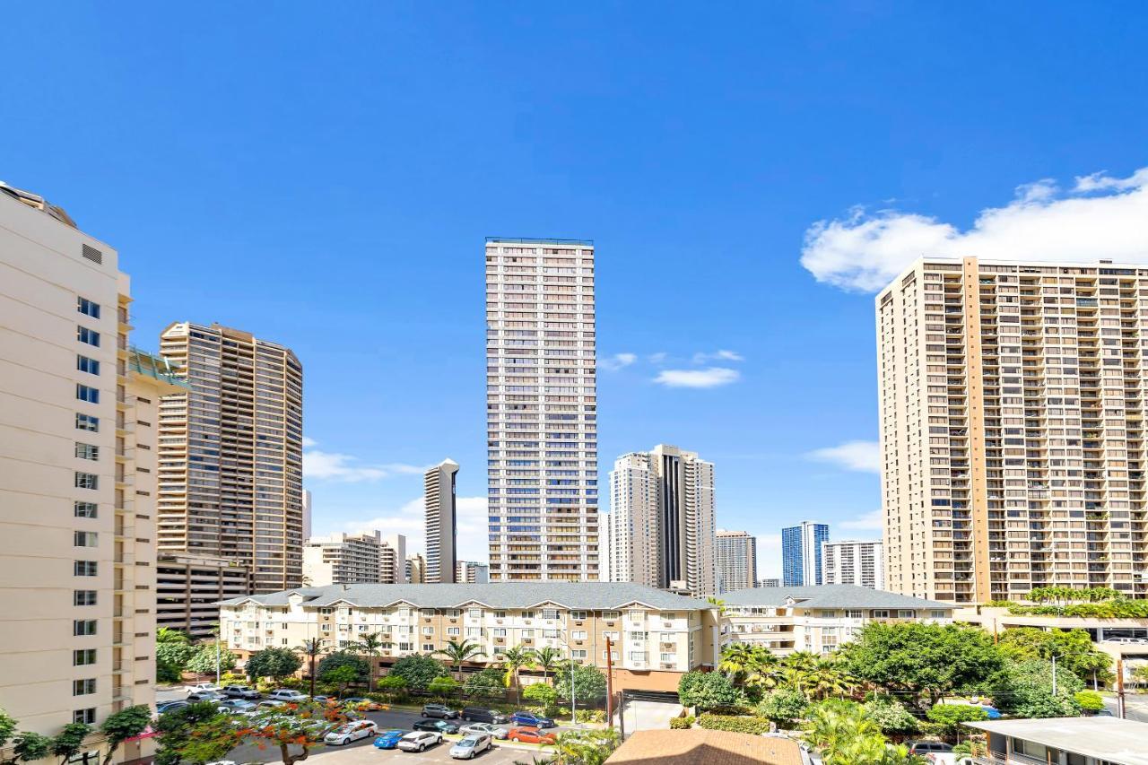 Renovated With City View At Aqua Palms Waikiki Honolulu Exteriör bild
